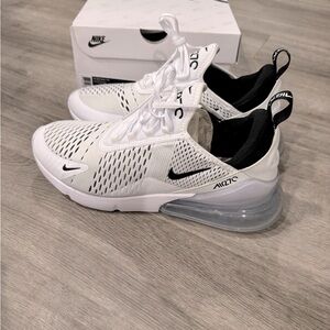 New! Women’s Nike Air Max 270 White and Black Sneakers